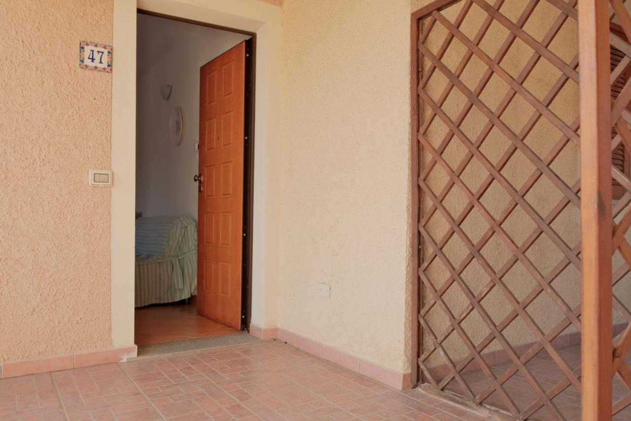 Marina Di Olbia Holiday Home Exteriör bild