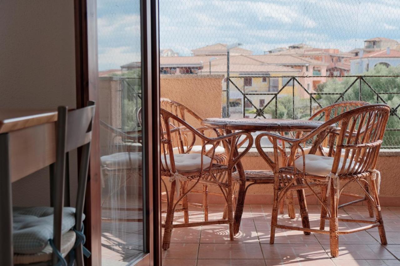 Marina Di Olbia Holiday Home Exteriör bild